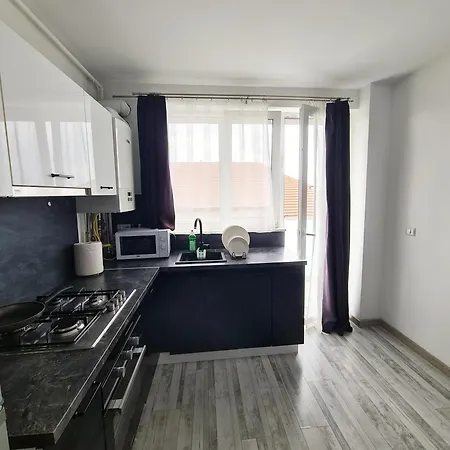 Esther Apartment *