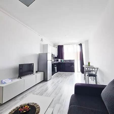 Esther Apartment