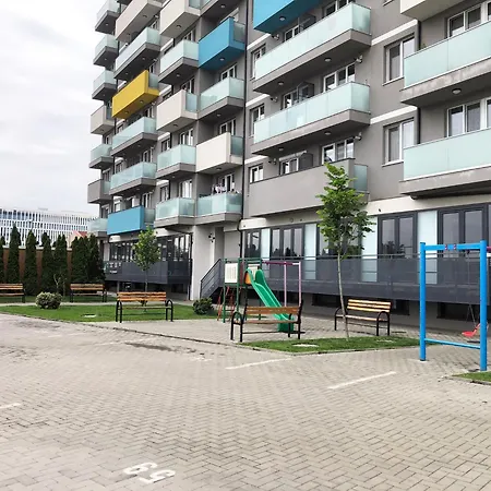 Esther - Elevator, Balcony, Free Private Parking, Self Check-in Apartament