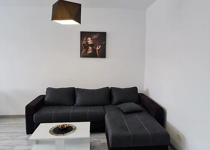 Lägenhet Esther - Elevator, Balcony, Free Private Parking, Self Check-in