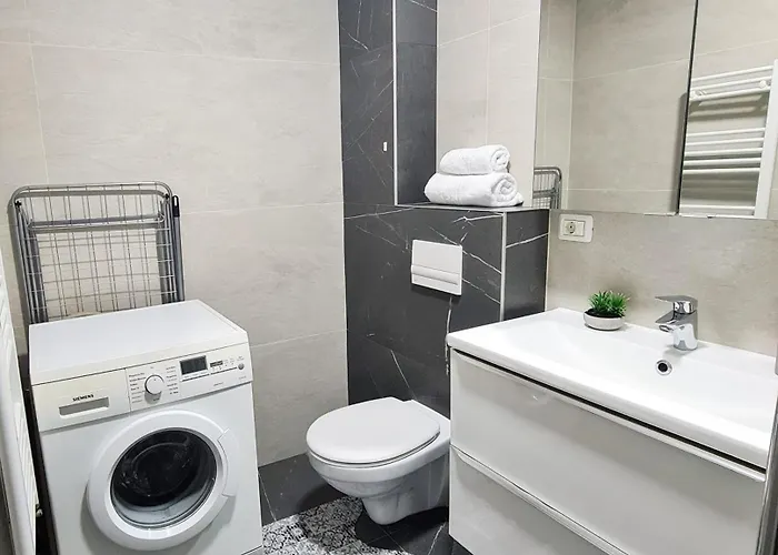 Lägenhet Esther - Elevator, Balcony, Free Private Parking, Self Check-in Timişoara