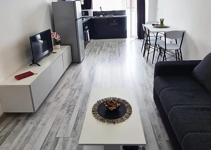 Lägenhet Esther - Elevator, Balcony, Free Private Parking, Self Check-in Timişoara